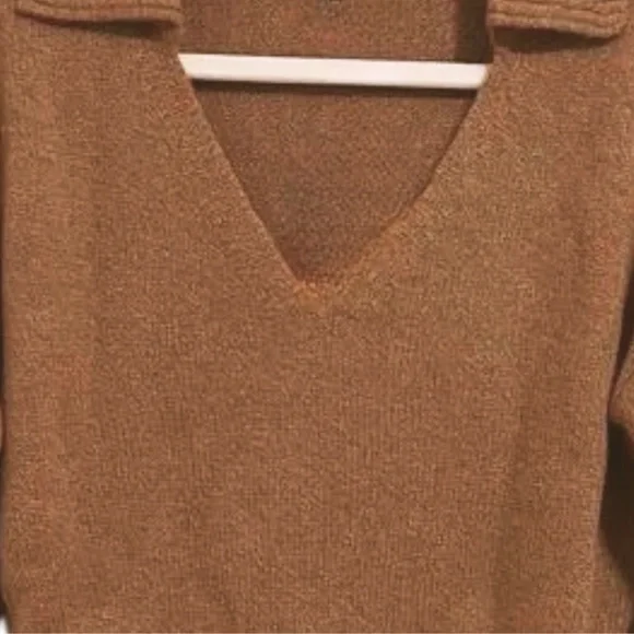 Reformation Beckie Cashmere Collared Sweater - Picture 7 of 14